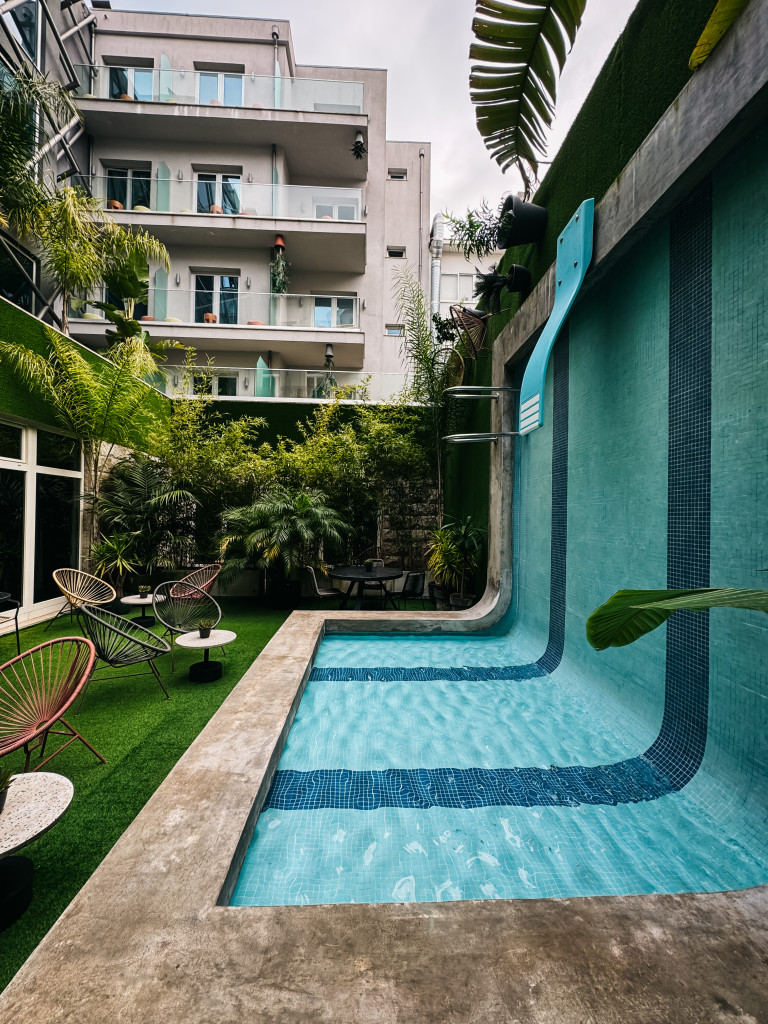 Chic & Basic Gravity